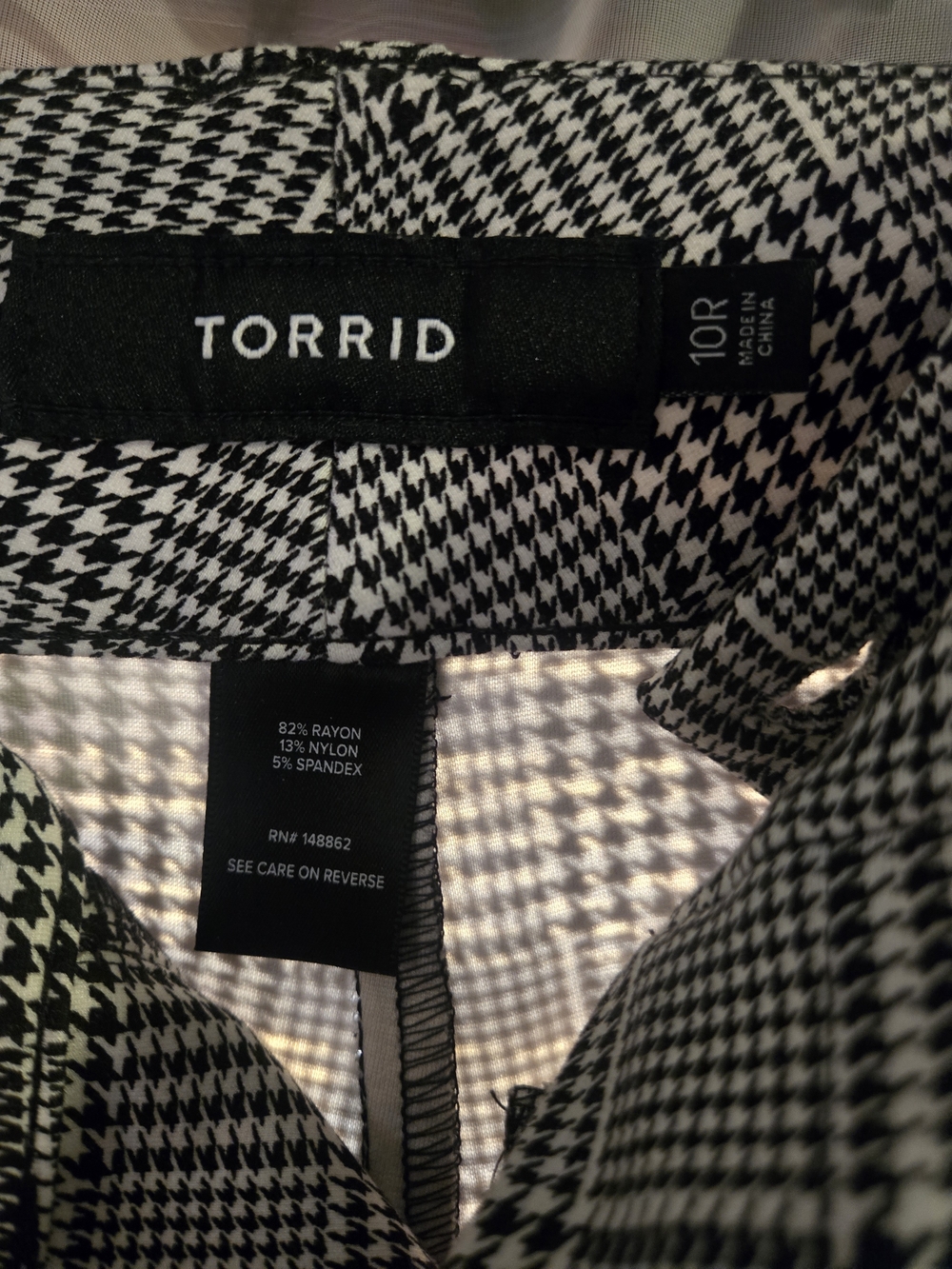 Torrid Dress Pants in new condition - Picture 4 of 6